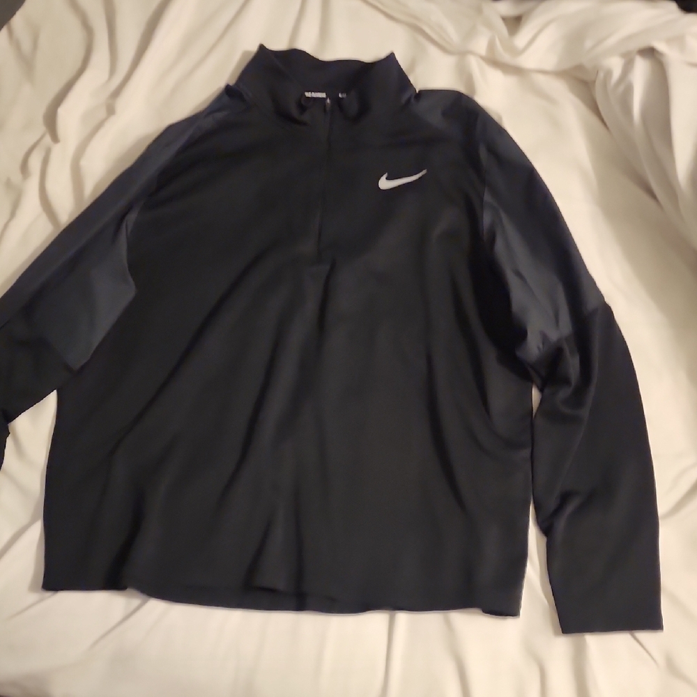 Nike Black Long Sleeve Pullover